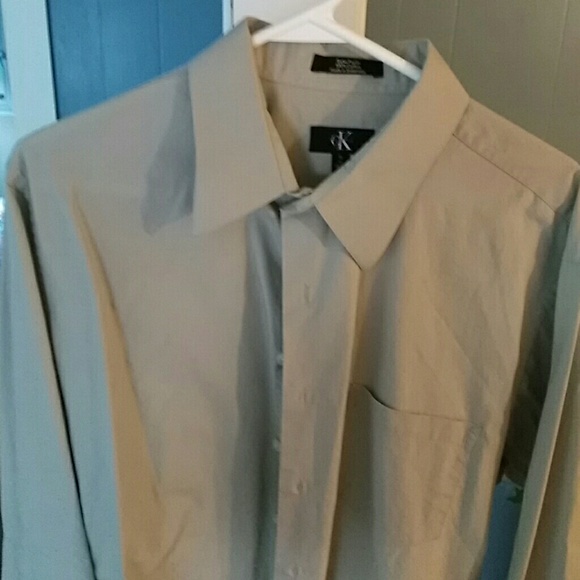 Dress shirt - Picture 1 of 3